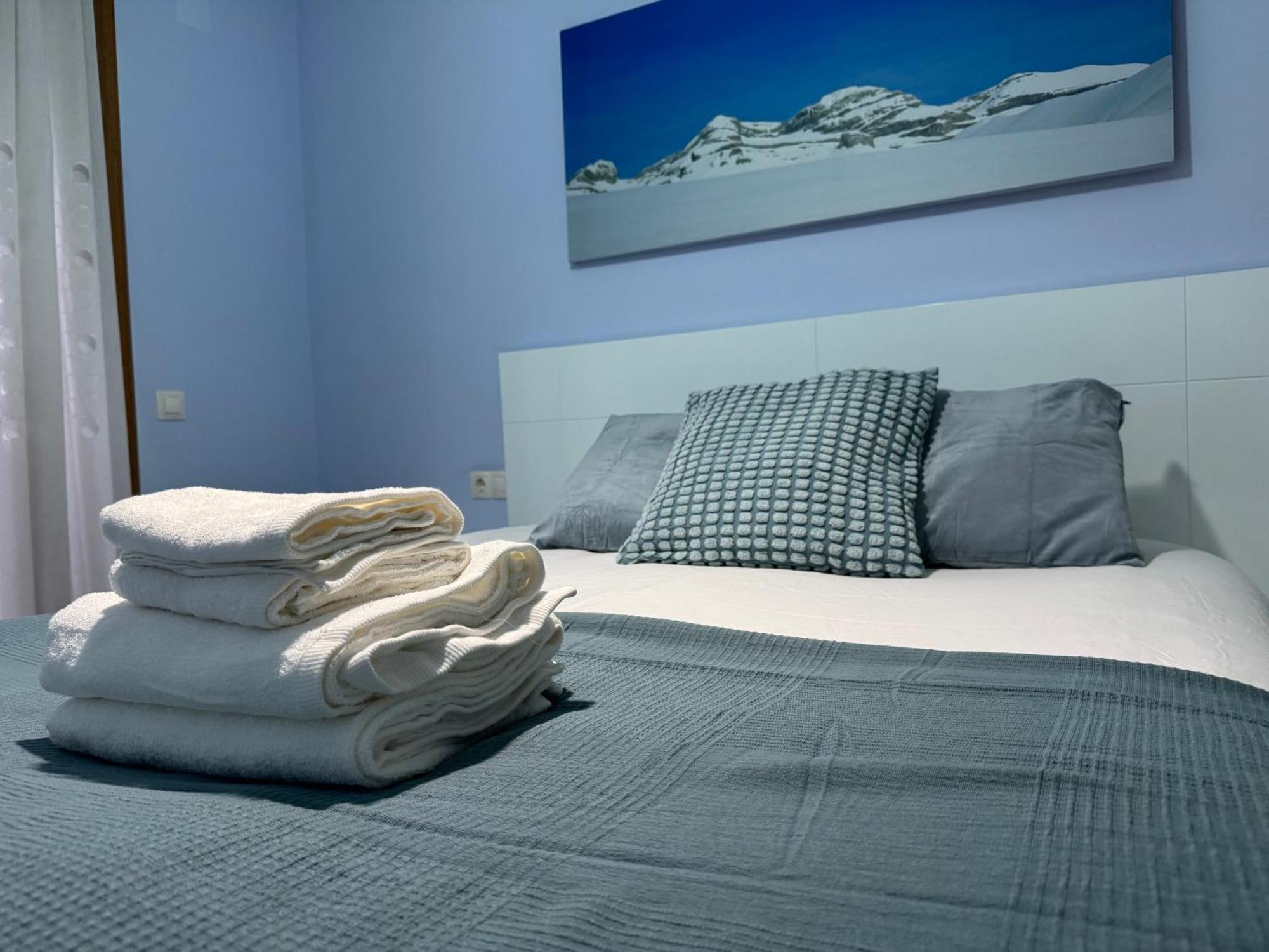 Apartamento La Boira Broto Esterno foto